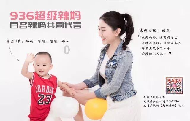 白色宽松版短袖搭配毛边牛仔裤，青春学生风穿搭，适合轻熟龄女性吗？